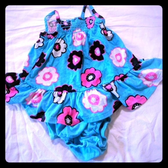 Okie Dokie 3M Flower Dress and matching bloomers - Picture 1 of 6